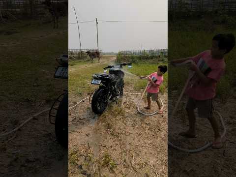 NS 200 washing | small kid🤣