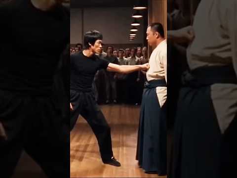 Bruce Lee’s One-Inch Punch Stuns the Crowd 🤯👊 | Unmatched Power