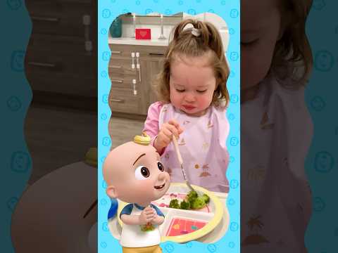 Baby Sister Eats Her Broccoli! Yes Yes Vegetables Playtime! #cocomelon #sisters #shorts