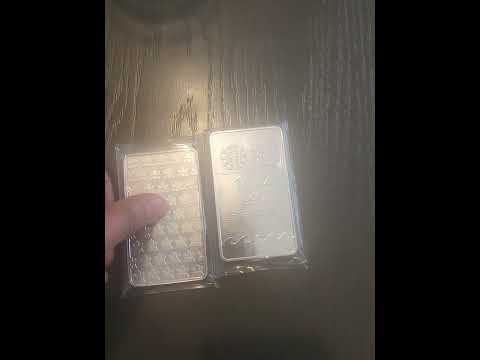 Would you rather have a 10 oz royal candian mint or a 10 oz royal mint from the uk?