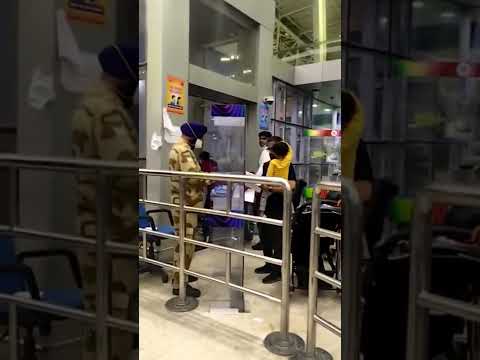 Before flight Emotion at the Airport#