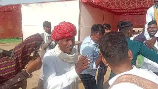 डोल बिण पर शानदार नृत्य