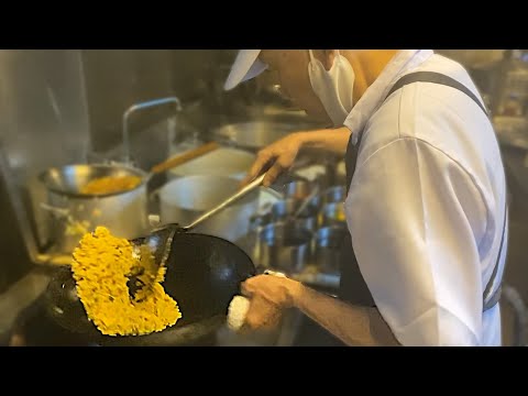 Amazing! Japanese Street Food | How to make Fried Rice in Tokyo