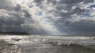 Calming Ocean Sounds 4 Hours of waves and wind for Meditation, Deep Sleep, Relaxing.