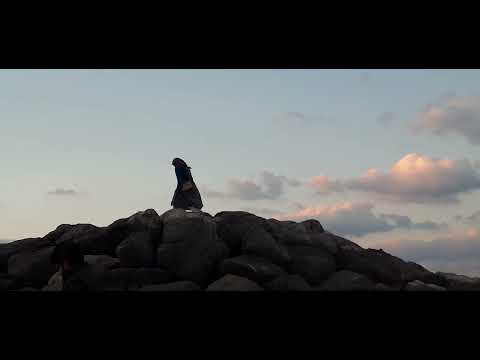 I climbed up the rocks with my slippery slippers yay! #mountains #beach #TalatjabeenHafeez21oct