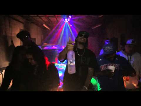 Grandmarryayy ft. Slim Poole- Turn Up (Official Music Video)