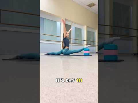 Training alone DAY 111 #stretching #split #balletclass #dancetraining