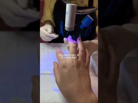 Come with me to get my nails done #vlogmas #vlogmas2022 #aestheticvideo #gelxnails #nails