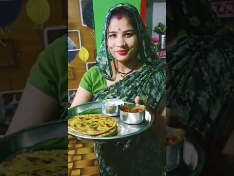 बनाये बहुत ही आसान तरीके से आलू के पराठे#shortvideo #viralvideo #trending #yutubeshorts