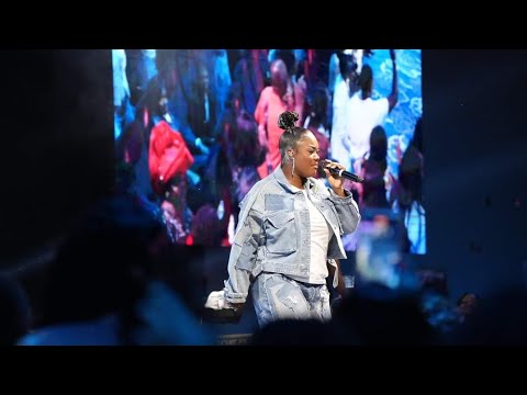 DEBORAH LUKALU  - WAIT A MINUTE 😄 WE TESTIFY [LIVE WASHINGTON DC]
