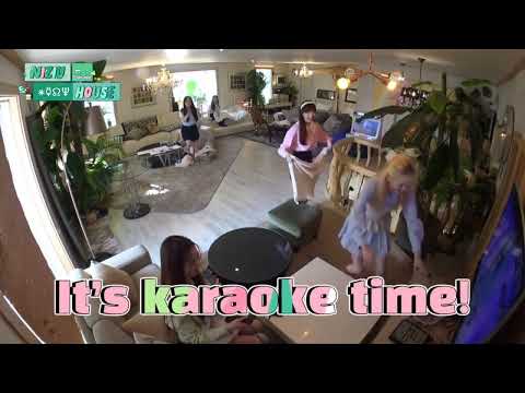 It's karaoke time!
