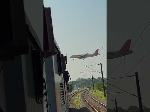 AIC954 Air India Landing over 12618 Mangala Lakshadweep Express at Kochi #shortvideo