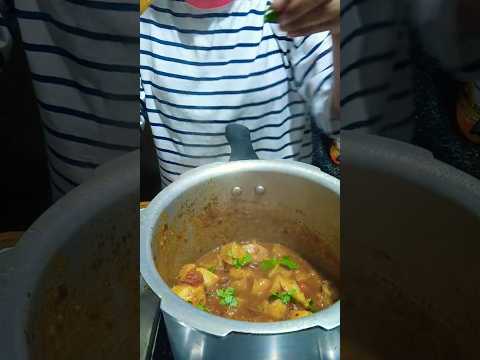 Without Onion Garlic Aloo Ki Sabzi | #youtubeshorts #shortsviral #viralshort #viral #easy