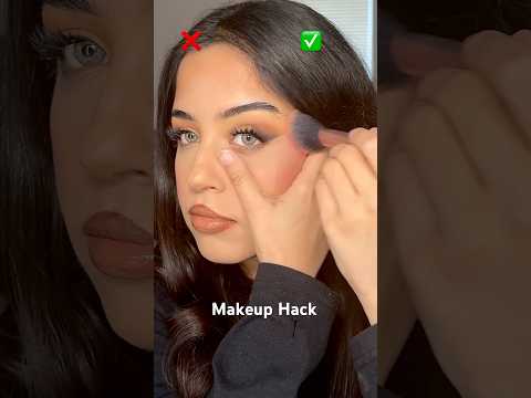 Blush placement hack for model cheekbones✅