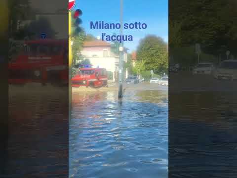 Milano sotto l'acqua #milano#esondazioneseveso