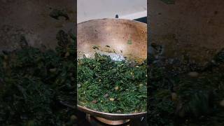 Palak Ki Sabji Ki Aasan Vidhi | पालक की Sabji  #shotrs #recipepalakkisabji