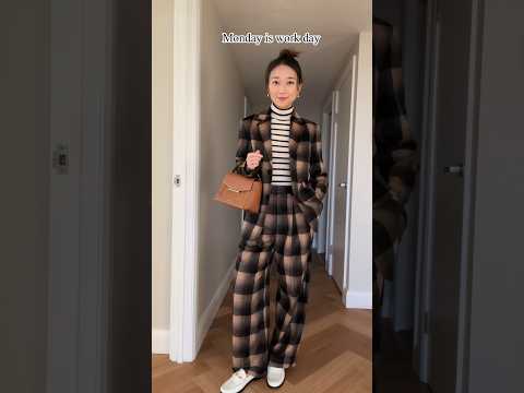 Strathberry Mosaic Bag (2024 new discount code) | Styling Monday to Friday Outfits 2023