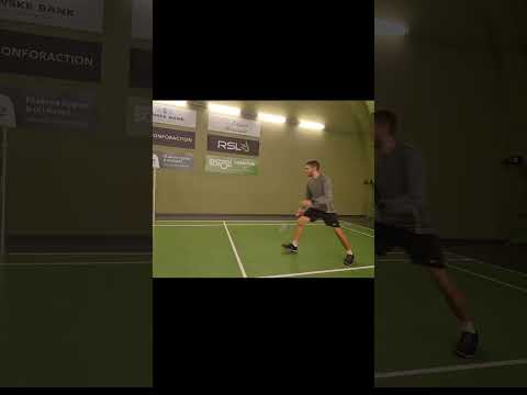 Badminton Footwork - Which one is correct?