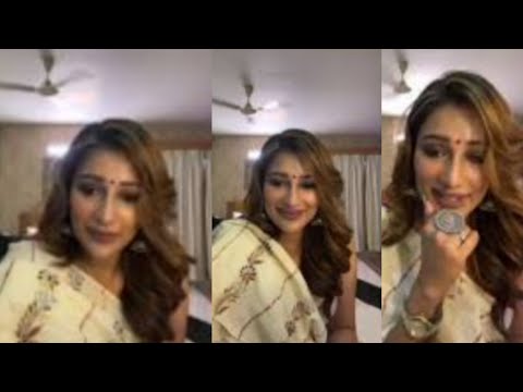 সায়ন্তিকা অনেক দিন পর লাইভ e এসে ফ্যানদের সাথে কথা বলল 😊 😊#sayantikabanerjee