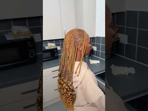 Honey Fulani with curls 🍯🔥 #protectivestyles #braids #cornrows #honeyblonde #fulani #braidsinspo