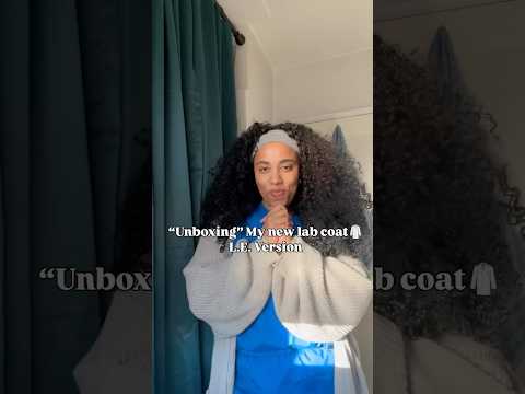 Unboxing my  🆕 LAB COAT 🥼 ESTHI VERSION 🧖🏽‍♀️☀️ #esthetician #labcoat #skincare