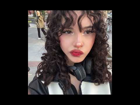 CURLY HAIR SUPREMACY🙇🏻‍♀️ #trending #curlyhair #beautystandard