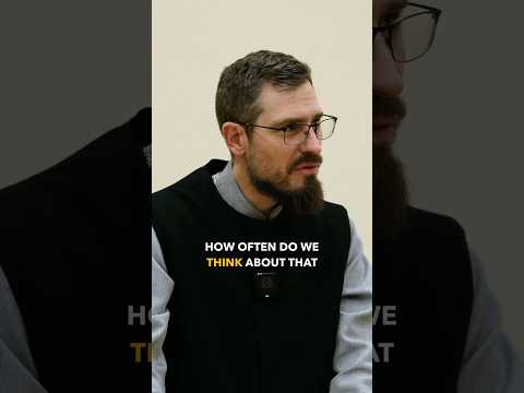 Priest explains how we become “Christ bearers” with the Eucharist☦️