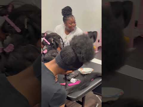 Braiding class hosted in Atl. #braids #knotlessbraids #class #atlinstructor