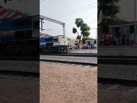 #train @railwaywalachinku