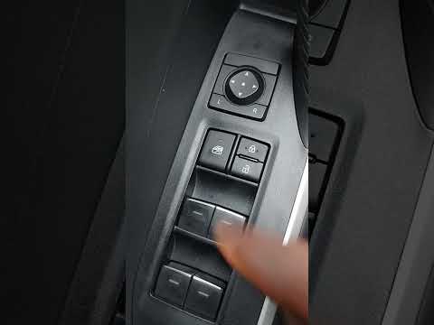 How to put children safety locks 🔒 on in the car 🚗