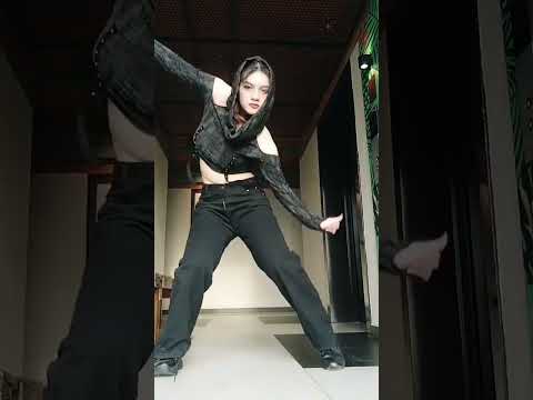 เล่นซะเหนื่อยเลยน้าาาา #cover #dance #girlgroup #dancevideo #shorts