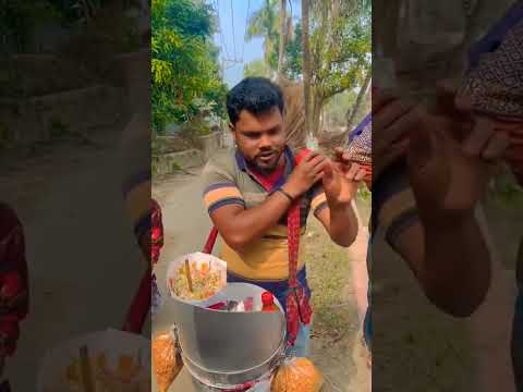 #short #shortsvideo//भेल बेचने का नया तरीका