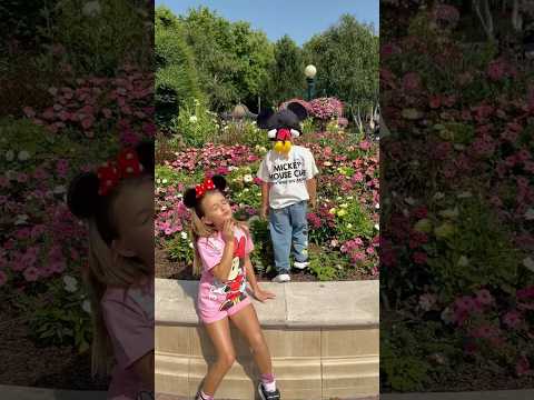 Respect the Flowers! 🌼🌿💛 | Emma & Simon