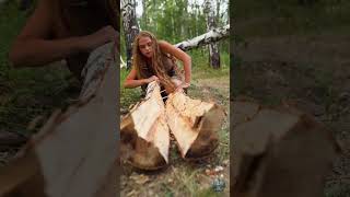 Primitive Technology! 🪓 She Made A Cool Table Of The Birch Log