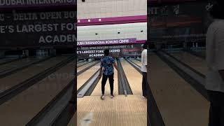 BOWLING TRICKS   🎳                      #bowling #bowlingtricks #bowlingaddicts #trickshots