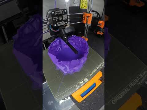 3d printed vase, designed in openSCAD #3dprinting #arduino #prusa Song: Get Lost - ford. remix