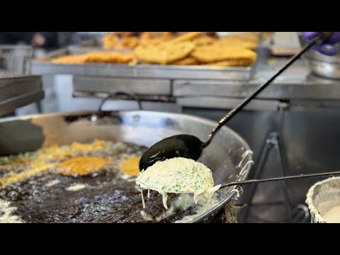 Crispy Tempura Oyster Fritter,Fried Vegetables-Taiwanese Street Food/很大粒 『蚵仔』！酥炸蚵嗲,炸燒肉,炸粿-台灣街頭美食