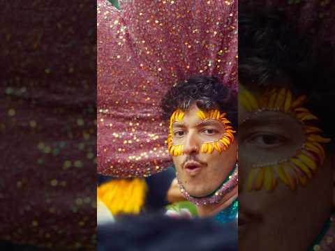 Heute Abend 20:00 Premiere von 🆘 auf Youtube 🐝🌼 #bees #newmusic #sos #synthpop #flowers