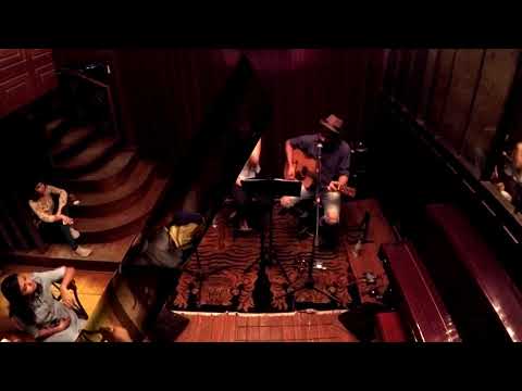 Soham and Aditi live at The Pianoman Jazz Club
