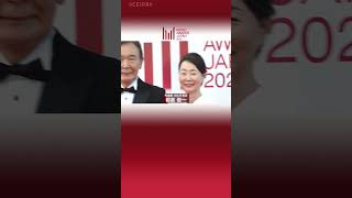 Grand Ceremonyのレッドカーペットに登場した都倉俊一さんのファッションを紹介！
