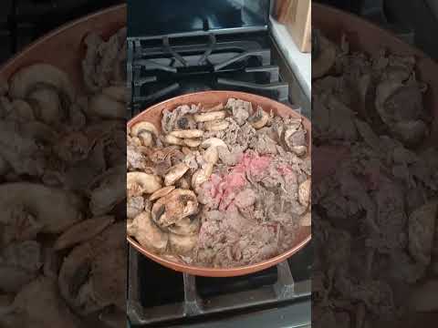 Chef Mamama makes Trader Joe's Unexpected Cheddar Beef Tacos