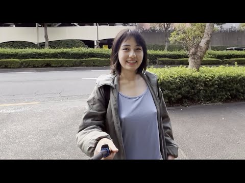 【ノーブラ散歩】駅の近くで散歩していたらびっくりしちゃいました