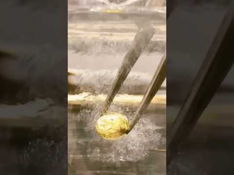 Testing Gold Using an Ancient Method – Traditional Gold Purity Check 👍 #jewelry #Luxury #shorts