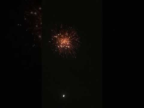 Golden Falls from sonny fireworks | sky shot testing #skyshot #crackerguru