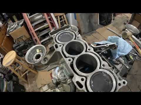 Honda Aquatrax Engine Rebuild Part 2 - Project R-12X
