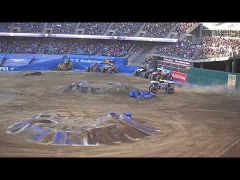 Monster Jam - Max-D Freestyle Round - 1st place winning run in Oakland on Feb 18th 2018.