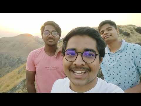 Chai Ke Chakkar Mein Ho Gayi BEZZATI | 3 friends on a trek | Weekend adventure |