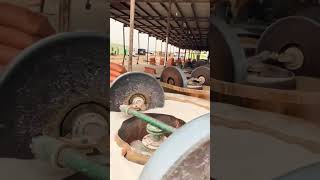 Grinding rock gold ore into gold#wetmill#goldmining #gold #miningmachine #goldgrindingmill #grinding