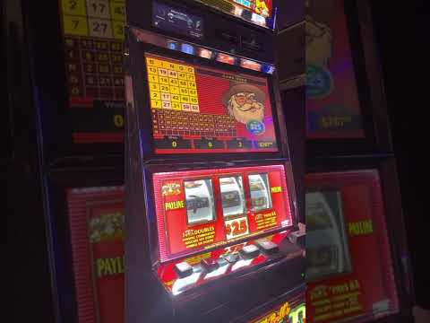 Crazy Bill , 25.00 denomination, 75.00 bet . 🤷🏼‍♀️💸💸💸