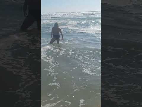 el tabo - playa 9 de marzo PEZ ATRAPADO